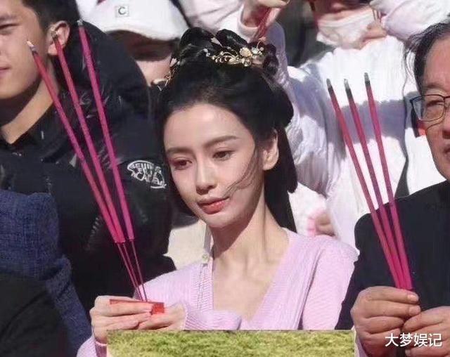 Angelababy|33岁Angelababy脸垮了?“美肌、滤镜全关”现况照外传