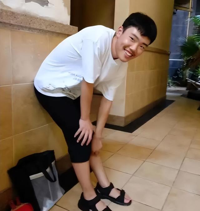 15岁少年在校内失踪,监控疑似被动了手脚,新的怀疑对象浮出水面