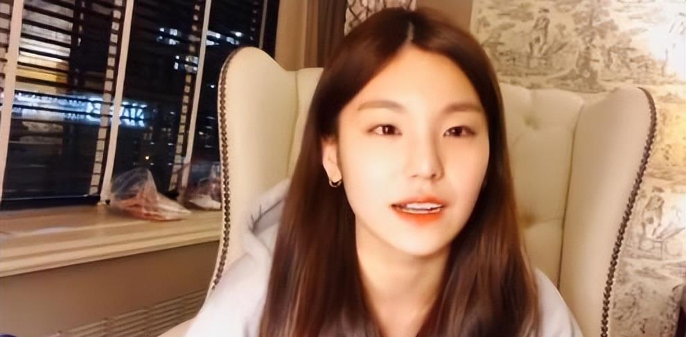 黄礼志|参加选秀惨遭落选，后凭实力以itzy出道，却因首次坐飞机被嘲穷酸