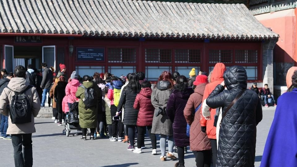 张文宏|张文宏：第二波感染高峰时间预估出来了！网友建议专家不要预测了