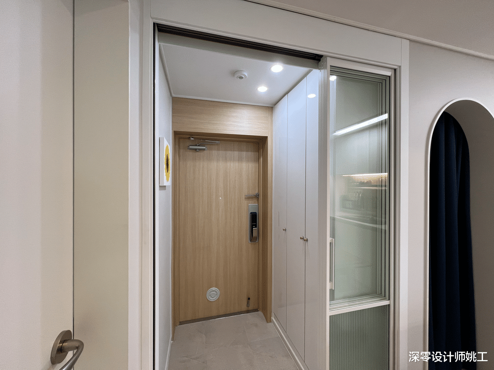 普通人的家大概如此!不需要多么富丽堂皇,简简单单但却干净舒适自在