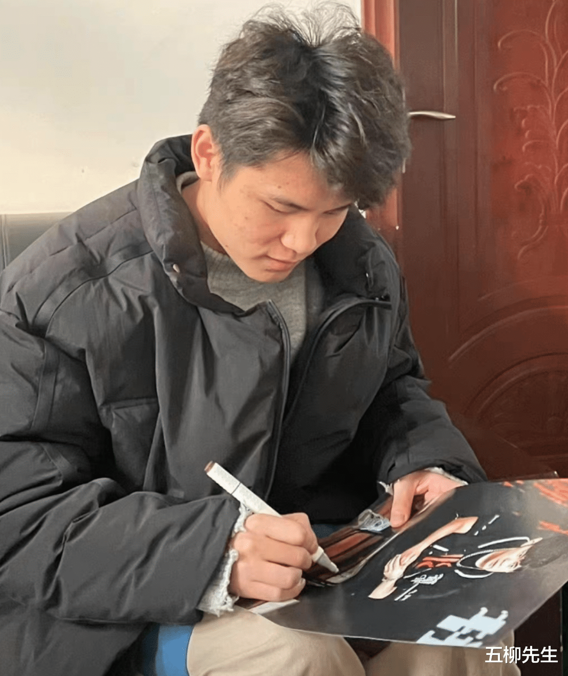 小品|恭喜！何广智返乡获菏泽老乡夹道欢迎，上一次有这排面的是大衣哥