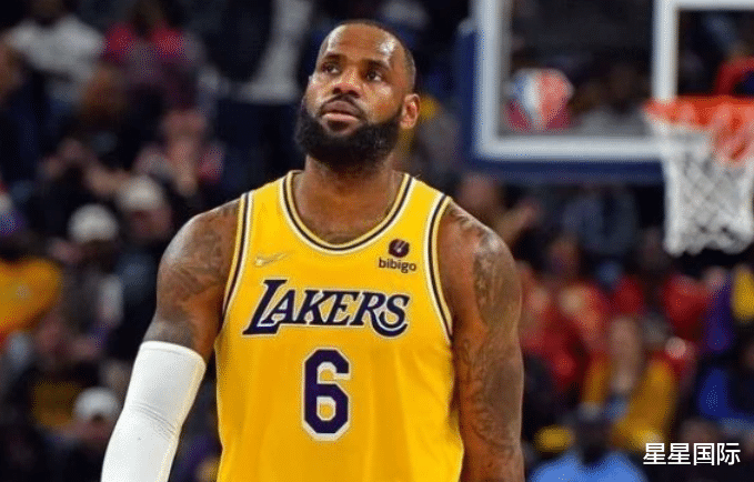 威斯布鲁克|詹皇复出怒砍29+13+10大号三双,加时险胜尼克斯,威少成“欢乐喜剧人”