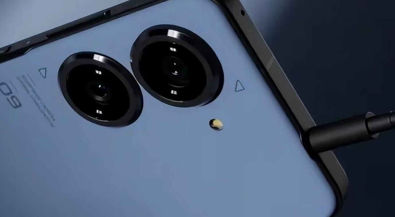 gen.g战队|这款手机屏幕尺寸仅5.9英寸,居然还搭载了骁龙8+ Gen 1