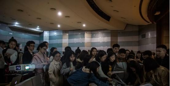 创业|互联网大公司“大裁员”，辞掉这么多员工，再招0经验的毕业生？