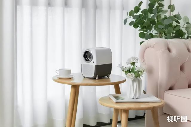 液晶显示器|买低价单LCD智能投影请注意：不是所有液晶投影都叫3LCD