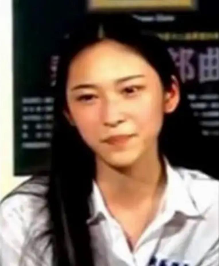 腾讯视频|吴佩慈：35岁未婚先孕，6年连生4胎，如今44岁依旧没能嫁进豪门