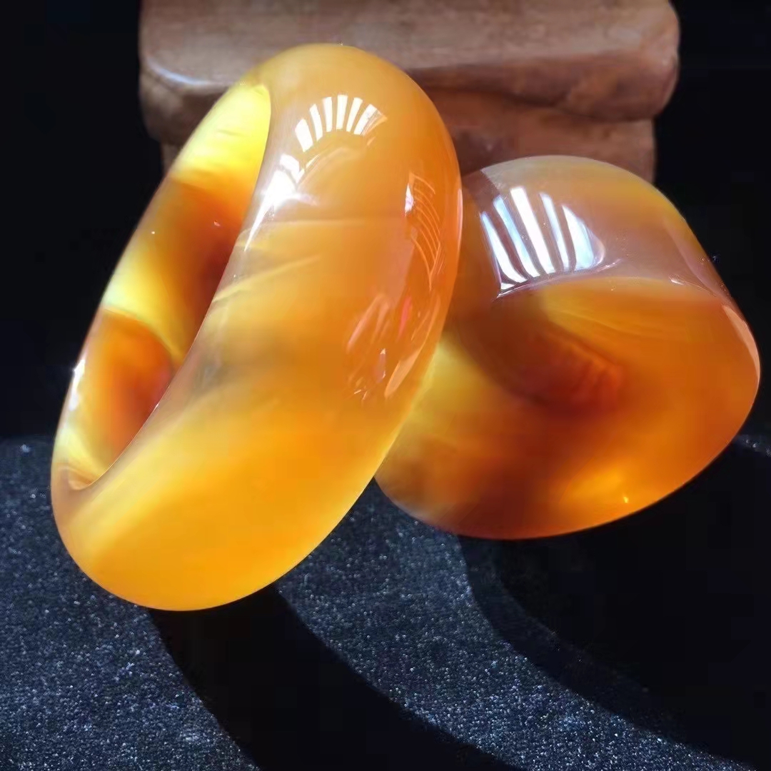 琥珀蜜蜡|什么样的琥珀蜜蜡被称作妖孽！！！