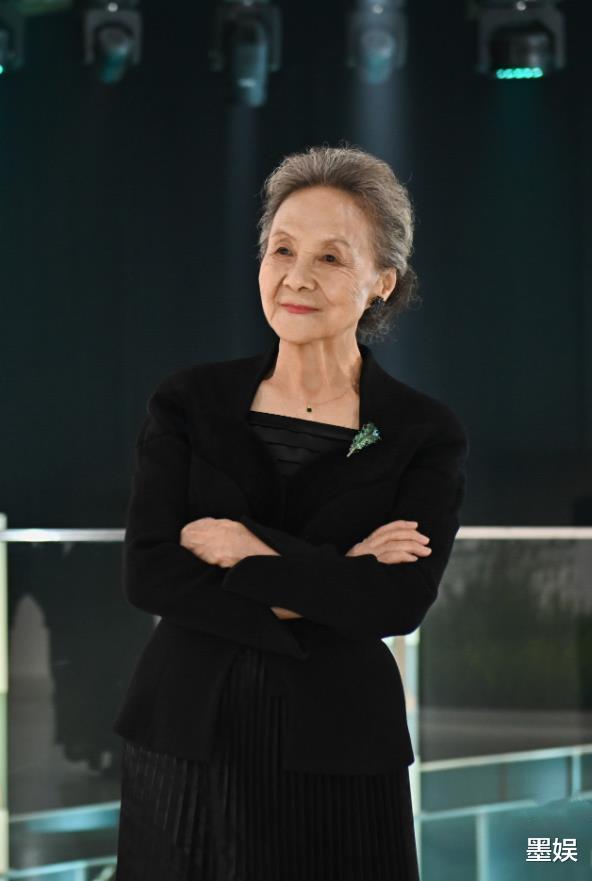 滤镜|陶慧敏的皱纹、吴彦姝的鹤发，缓解了多少女人的容貌焦虑