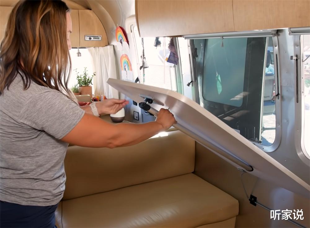 一家四口放弃一切，在17㎡拖车小家里住3年，过起居无定所的日子