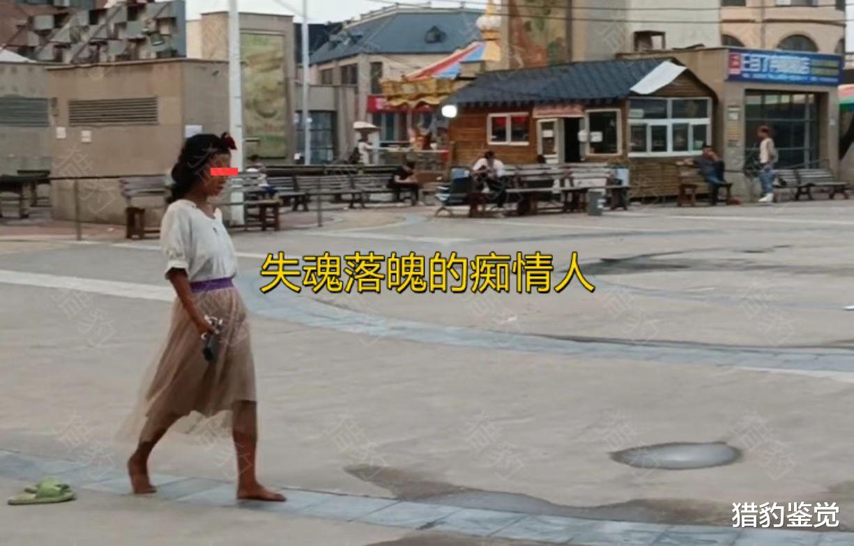 河南:女子被男友甩了失魂落魄,每天绕着溜冰场走圈,模样可怜