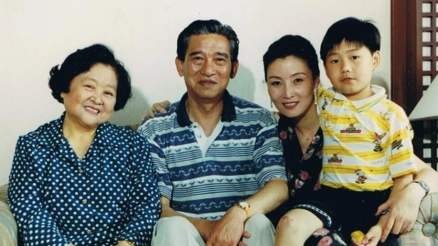 朱茵|国家一级演员李家耀去世，曾与朱茵拍摄《夺子战争》，荣获金狮奖