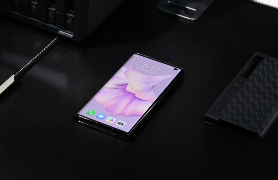 折叠屏|折叠屏手机选购指南，铰链、屏幕都很重要！想尝鲜可看这几款