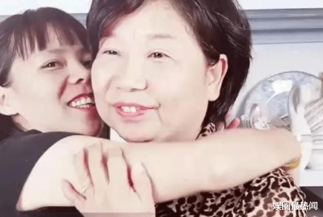 许敏|田静邀请许敏一家一起过年，堂嫂急了，直播称要带老杜与熊磊团聚