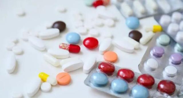 胆固醇|吃他汀类药物的朋友,若身体出现这3种情况,建议及时停药