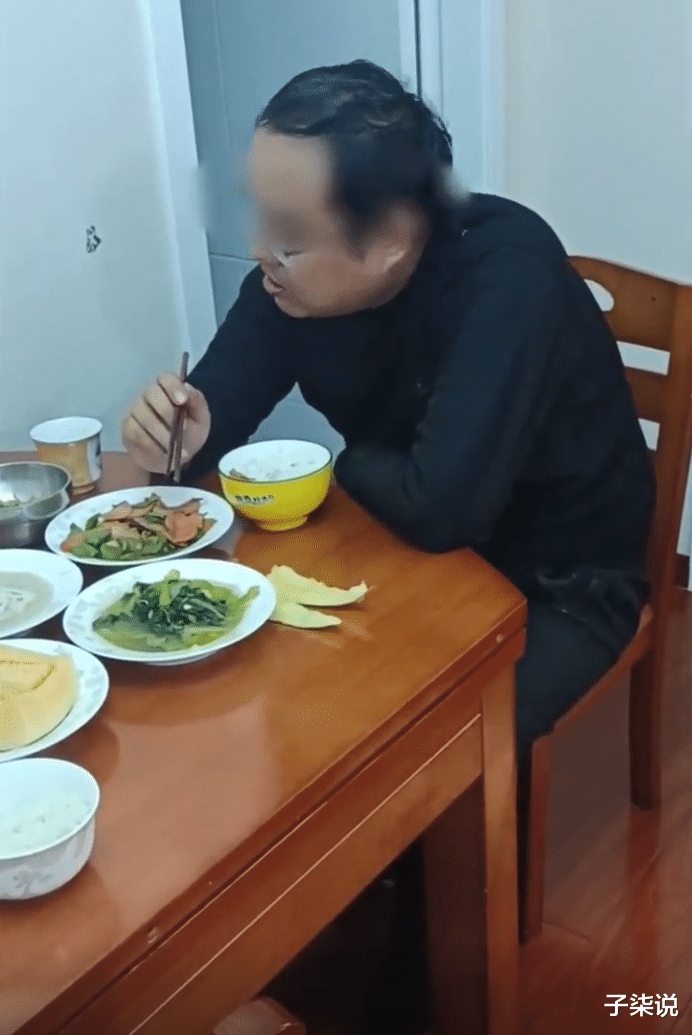 中年男子失业后老婆想卖掉房子,被拒后老婆态度引热议:人到中年好难啊