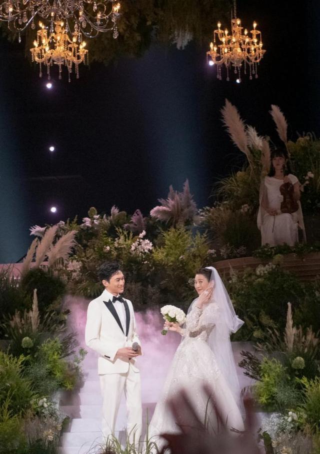 张智霖|张智霖舞台做婚礼主因:怕自己时日无多,私下其实也准备了真钻戒