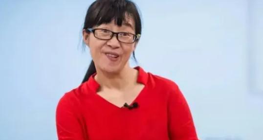 余秀华|余秀华帮杨槠策洗白:他爱我不是演的!网友:离开男人没法活?