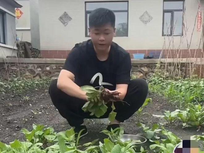 谢永强|谢永强爆料：乡村爱情从第10部开始都是花的师傅老本，拉不到赞助