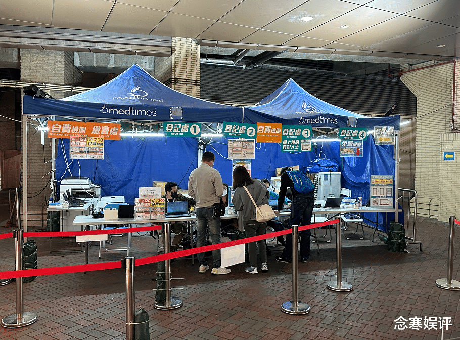 李力持|导演李力持吐槽香港做核酸贵，内地单检13元，香港单检竟要171元