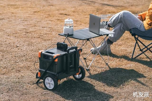 无线充电|上万元的户外电源怎么样？百克龙E3000上手体验，真值