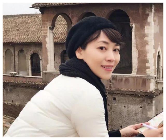 主持人劳春燕：一路奋斗到央视，与丈夫分居的苦乐年华