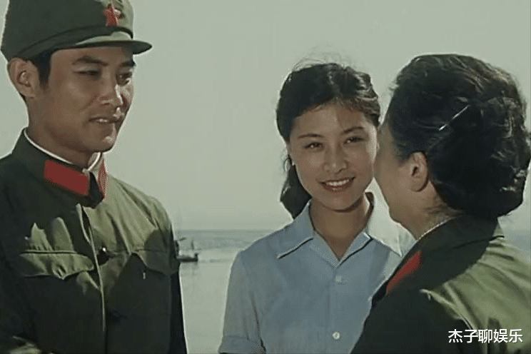 岳红|影后岳红:产后5个月,丈夫李连杰和她提离婚,人到中年又患癌