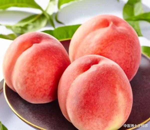 耳鸣|高血糖吃桃子能不能帮助降血糖?这一方面需要注意,不妨了解一下