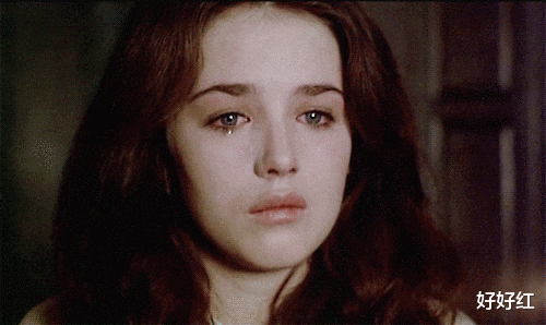 阿佳妮|殿堂级“疯批美人”?!巅峰期退圈生子却终身未婚,如今全脸崩塌惹人唏嘘