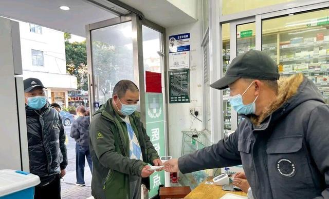 女子给邻居免费赠药后被辱骂,证明某些人不值得帮助