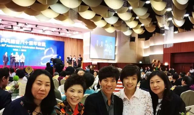 小山智丽|女乒30年系列之一：陈静、邓亚萍、乔红、何智丽、李粉姬、鲍罗斯