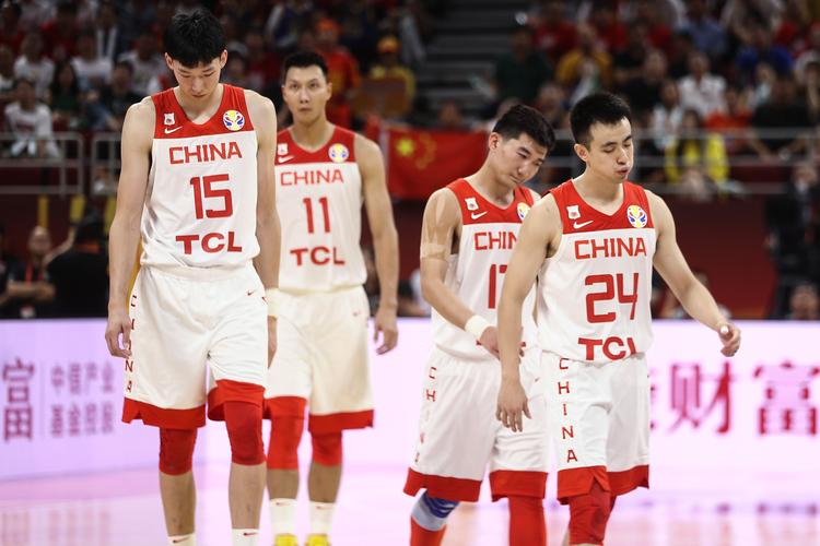 中国男篮|理性分析，为何中国男篮一直没有顶尖小前锋，到底是什么原因？
