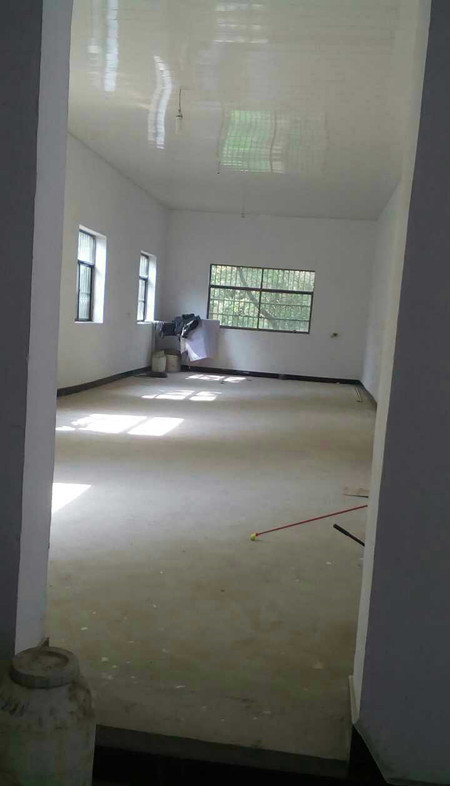 男朋友说他家住大别墅，院里还有大泳池，去了才知道是这样！