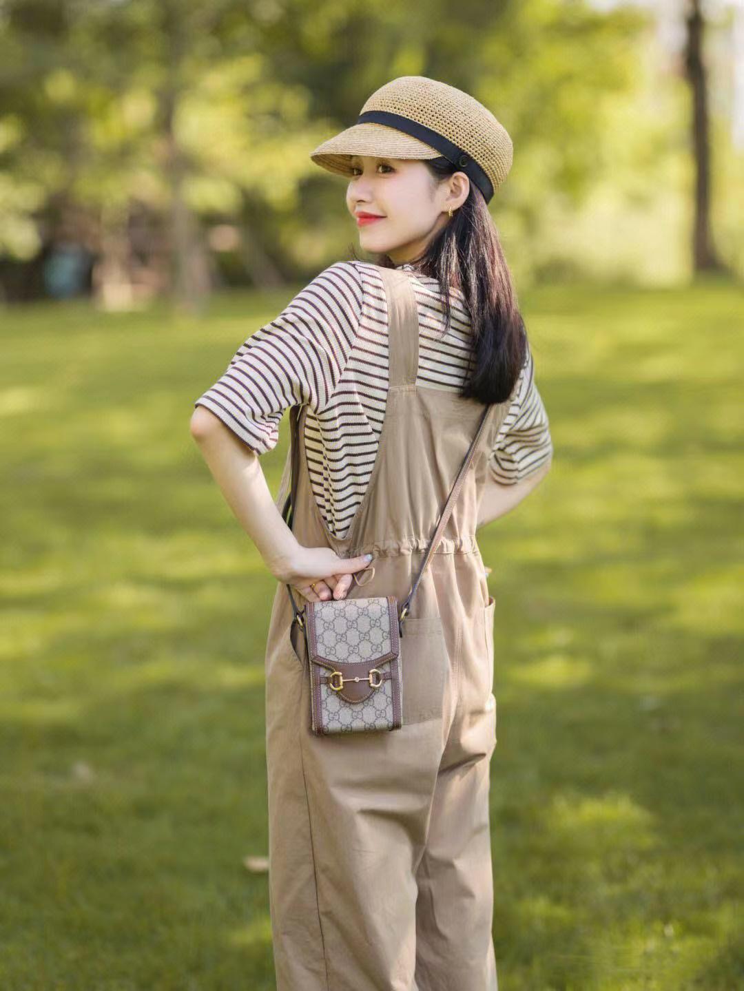 手部姿势不嫌少,助你随手拍美照的手姿,日常拍照也适用!