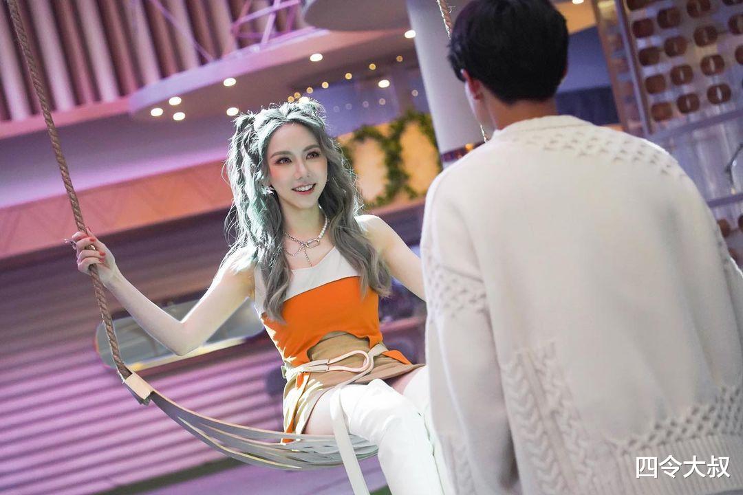 蔡依林|杨千嬅、邓紫棋自组公司，事业蒸蒸日上，周秀娜却“打回原形”