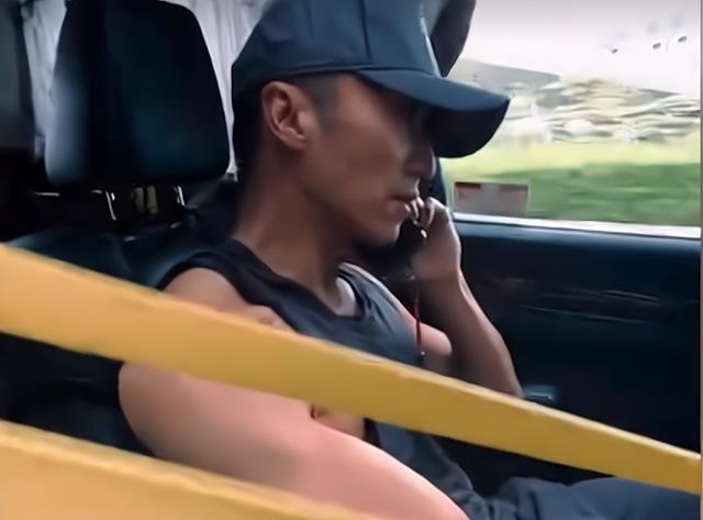 谢霆锋|谢霆锋再秀健身新方法,他在新戏中秀出健康体魄,令人羡慕