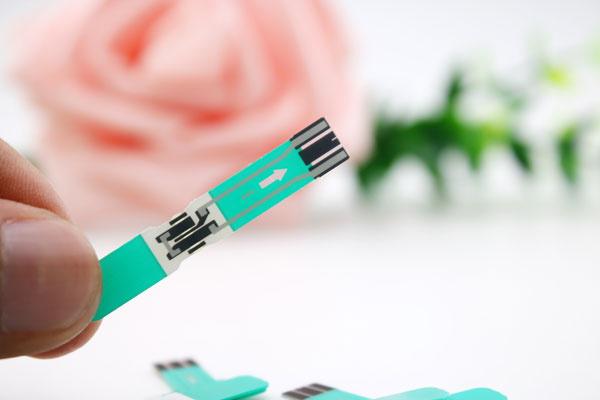 白术|湿气重的人常用它煎水喝，增强脾胃功能，或有助于快速祛湿