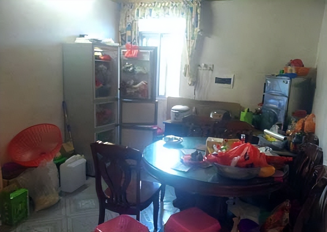 第一次去女朋友家,看到餐厅的样子,我被吓到了