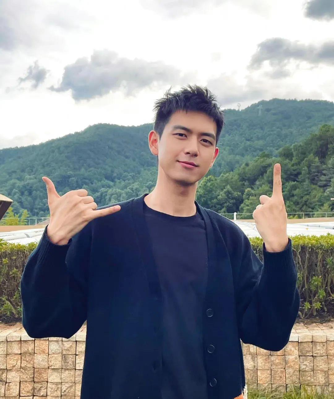 岳云鹏|小八卦，黄子韬，岳云鹏，吉娜，黄小蕾，李现