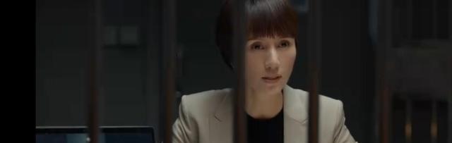 街拍|《玫瑰之战》:宋慕岩是腹黑律师,陷害宋嘉辰只为独掌律所