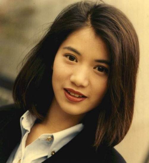 何鸿燊|何鸿燊竟与大美人利智袁咏仪各有一段情,李连杰张智霖胸襟宽广