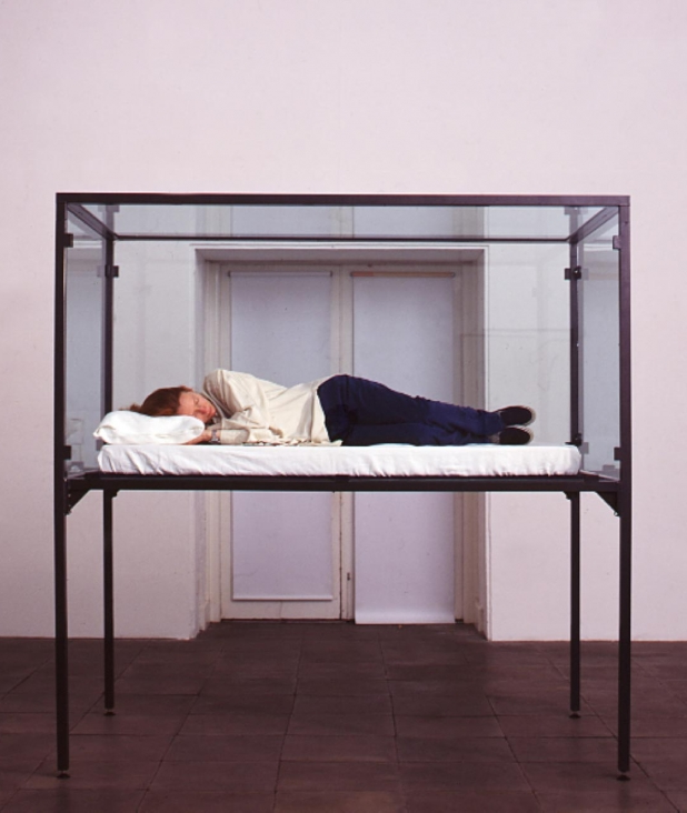 奥兰多|金发碧眼一米八的时尚仙后，让GD甘愿化身奶狗？！她什么来头…