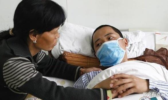 苹果|11年前,高中生卖肾买苹果手机,获赔147万,生活却过得十分悲惨