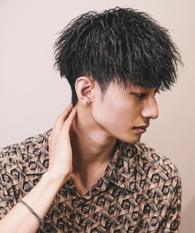 发型 别再剪狼尾发型了，想帅就剪这18款，你也可以变男神