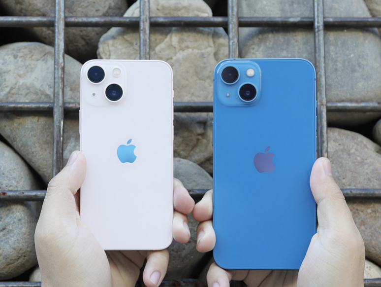 iPhone|买中端机还是旗舰机?聪明人告诉你,谁更值得买