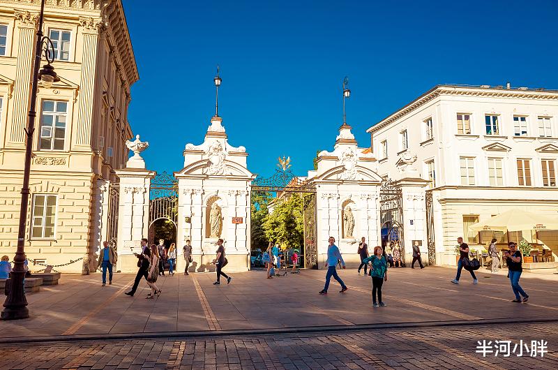 大学|大学时的专业和你现在的工作有关联吗？