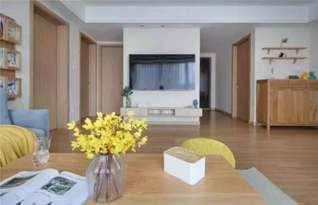 带大家参观下我新家,98㎡原木风,玄关隐形凳获得朋友一致好评!