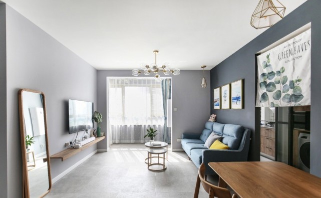 越来越流行不做吊顶电视墙,颜值不差还省钱,但今天还有人在反驳