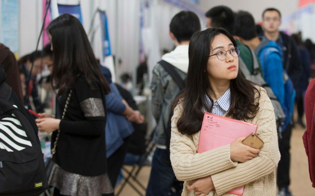 大学生|大学生就业时，选择“校招还是社招”？211学姐一语道破玄机