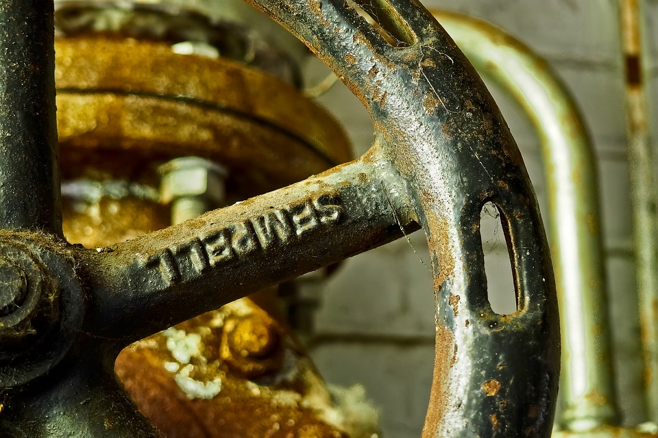 职场霸凌|你身边的同事和朋友遇到了困难，你是否伸出援助之手帮助他？